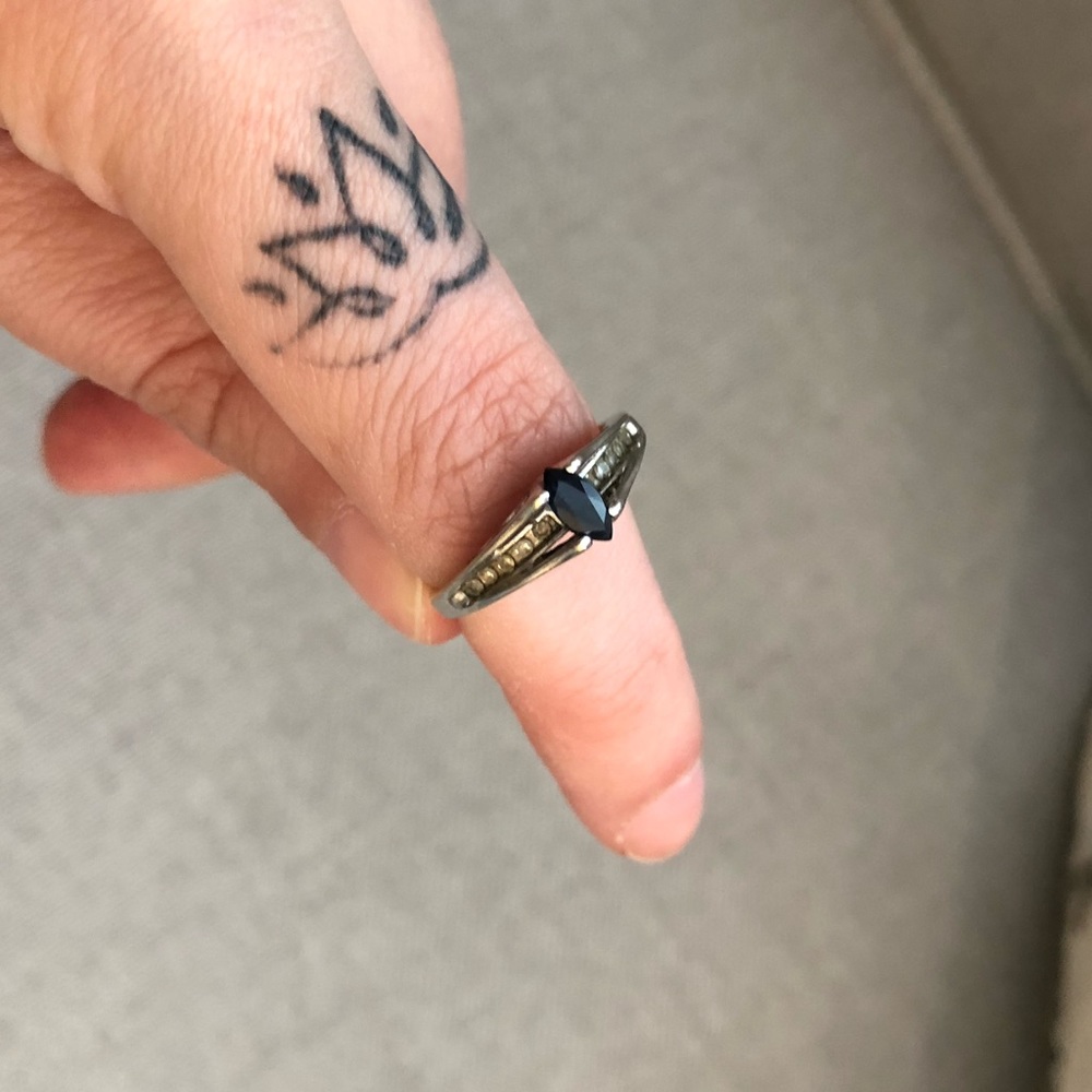 Sapphire and diamond ring